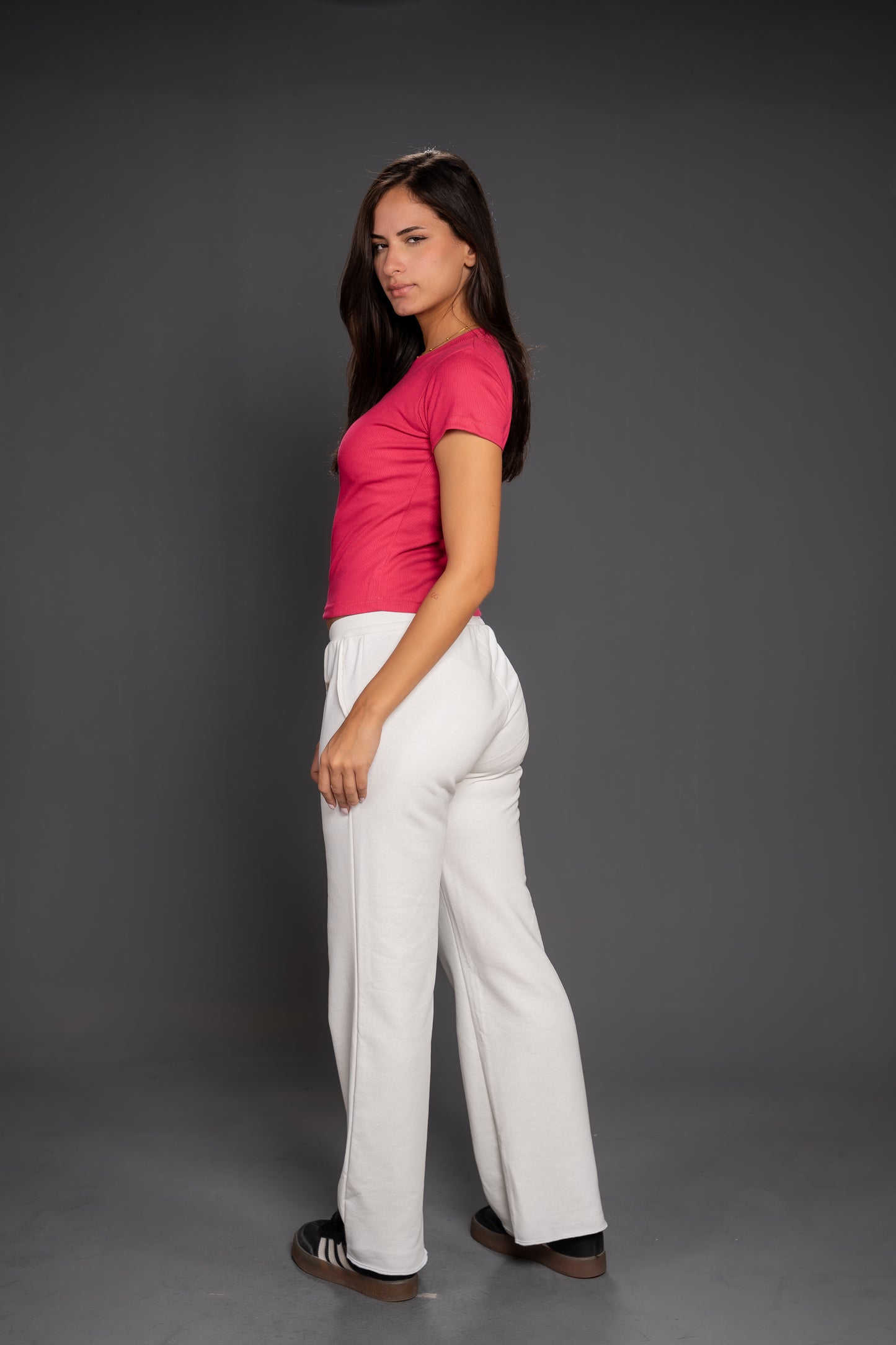 Women’s Ribbed Short Sleeve Crop Top – Slim Fit Casual Essential