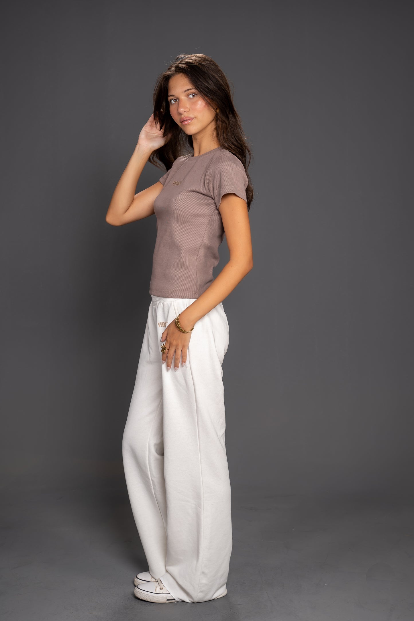 Women’s Ribbed Short Sleeve Crop Top – Slim Fit Casual Essential