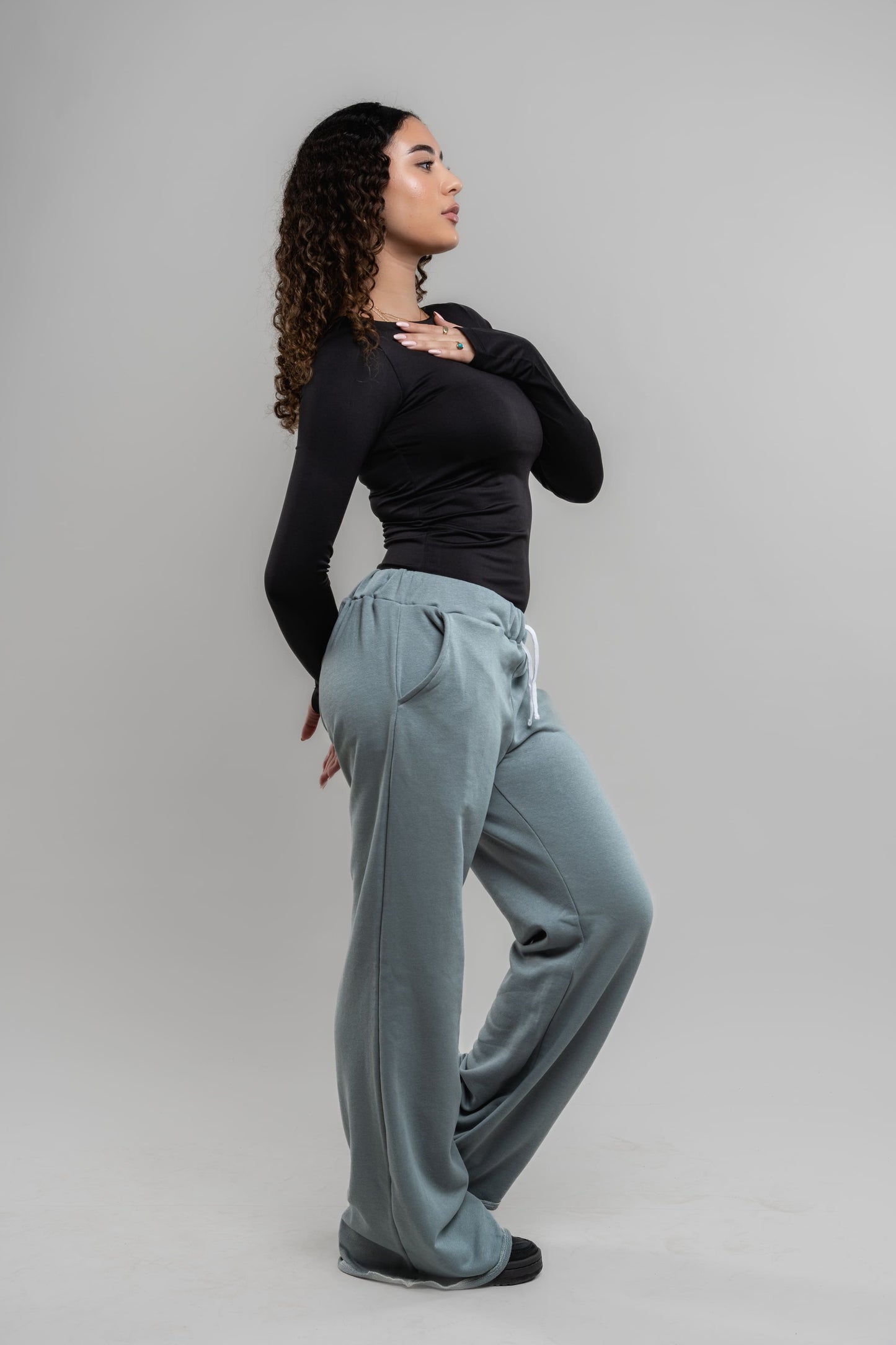 Women’s Long Sleeve Fitted Top – Essential Everyday Wear